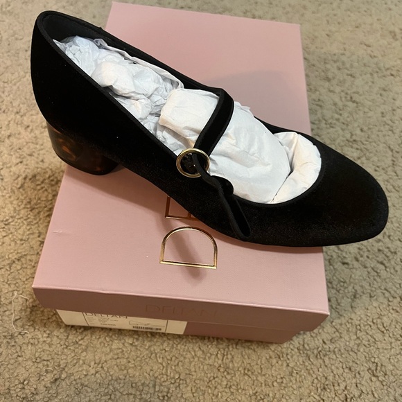 Women’s heel - Picture 2 of 8